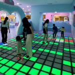 Dance Floor – Follow the Colors, Feel the Beat!